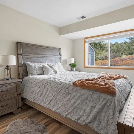 Renovated home w/ breathtaking views of the bay and new hot tub