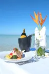 Muri Beach Club Hotel - breakfast
