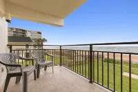 Ocean Front Condo in Ormond By The Sea ( Ormond Beach ) - สระว่ายน้ำส่วนตัว