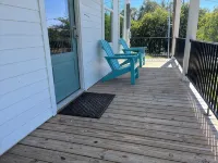 NEW!  FISHING, HUNTING COTTAGE 4 Bedrooms, 2 King beds, 4 Queen Beds, Sleeps 12 - 3-Star