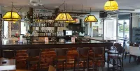 Bell Channel Inn Hotel - bar