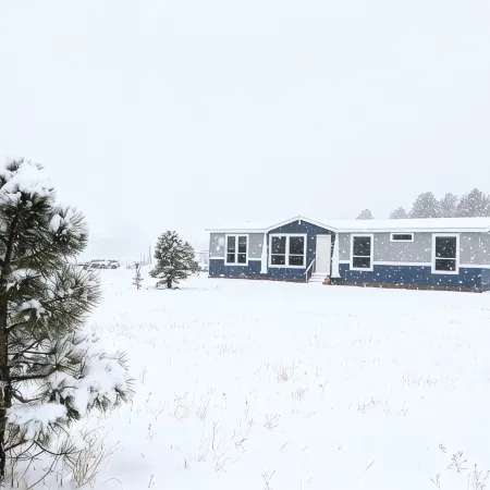 Hays Hideaway