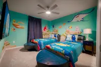Luxury 7 Bed w/Pool, Home Theater, & Themed Gameroom! - Private Pools
