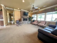 Super cute, family friendly, pool, rec room, near Zion, Bryce, & Shakespeare - Træningscentre
