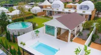 Stratus  Resort - 4-Star