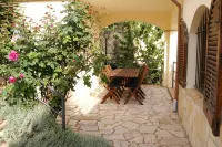 Spacious Villa with Pool, Jacuzzi, Stunningly Situated on the Med - Pool