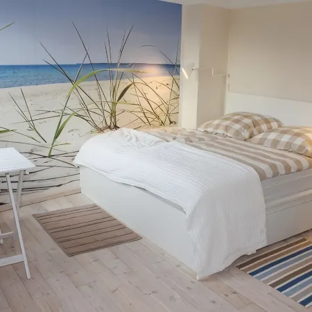 Light-flooded apartment with private sauna! Beach walking distance, with dog!