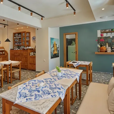Liadromia Hotel
