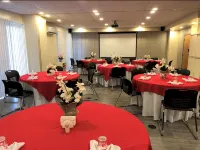 West Plaza Hotel at Lebuu Street - petit déjeuner
