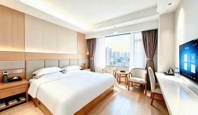 Home Inn Ruibai Cloud Hotel (Longyan Railway Station Zhongshan Road Branch) โรงแรมในหลงเหยียน