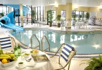 Courtyard Toronto Brampton - Pools