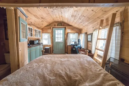 Cozy cabin in charming Londonderry - Chalets