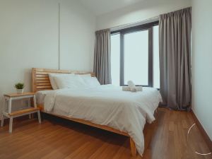 Muji Home 1 ★2BR★Sea+City View@Town★Netflix&TV Box