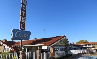 Capri Motel