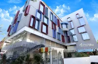 Humming Bird Hotel & Banquet Hotels near VRYM Garba Ground, Anand