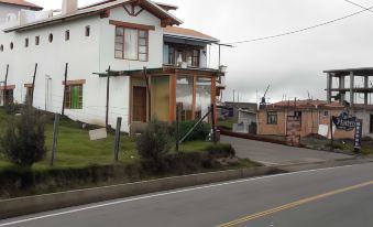 Martita's House Hostal - Housity