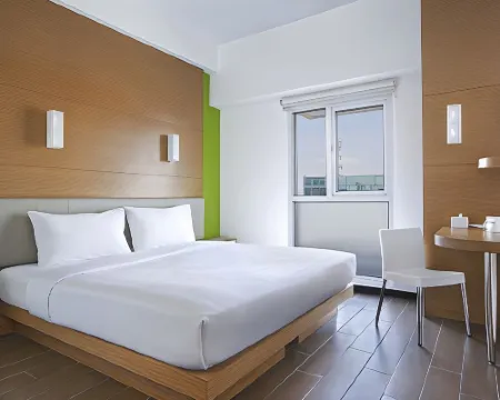 Amaris Hotel Embong Malang - Surabaya Hotels in Tegalsari