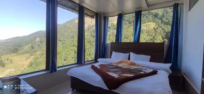 Sunrise Resort Hotels in Kempty Range