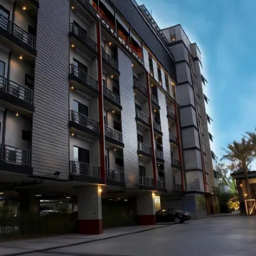 Pak Ping Ing Tang Boutique Hotel Hotels near Wat Bua Khwan