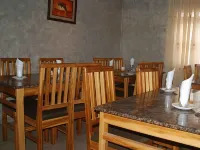 Steffan Hotel & Suites