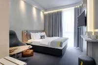 Holiday Inn Express REGENSBURG by IHG Các khách sạn gần Neupfarrplatz