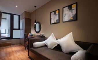 Hanoi Lakeside Premium Hotel & Travel