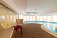 Lux Garden Hotel - Pools
