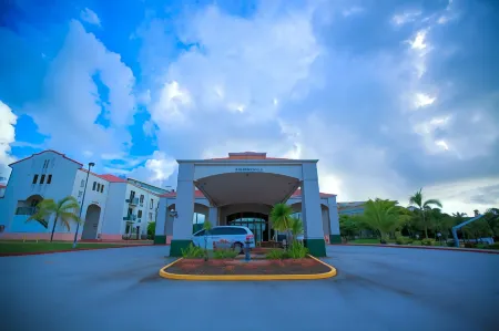 Garden Villa Hotel Отели в г. Тамунинг