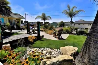 Beach Bungalow Inn and Suites Hotels near Cloisters Community Park