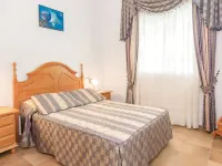 Las Tijeras Hotels near Calle Paseo del Fresno
