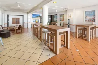 Ocean Views 49 Hotels in Airlie Beach