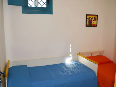 Villa with Shady Garden and Air Conditioning in Torre Dell'Orso Torre di Guardia附近的飯店