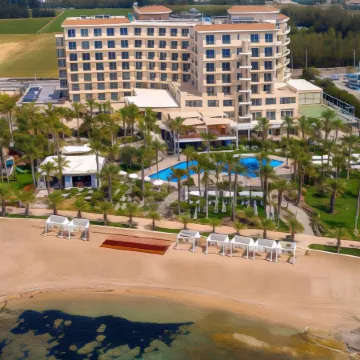 Aquamare Beach Hotel & Spa