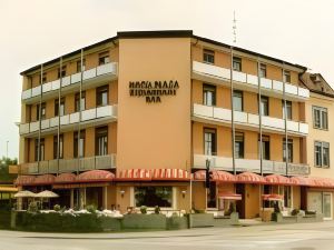 Hotel Plaza