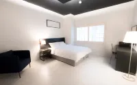 캔버스 블랙 게스트하우스