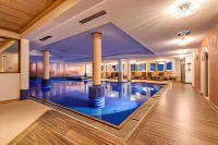 Hotel Alpenhof Hotels in Madseit