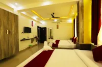 Karapuzha Residency