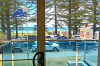 Bay Motel - bar