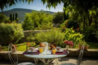 La Magnanerie d'Hôtes ,Le Jardin Secret Hotel a Sauve