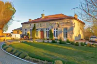 Domaine de Rambeau Hôtels à : Castelmoron-sur-Lot