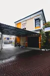 RedDoorz Plus @ Pogung Raya Hotels in Mlati