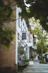 Kingston Carriage House Отели в г. Ольстер