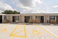 Pukekohe Motel Các khách sạn gần Possum Bourne Retirement Village