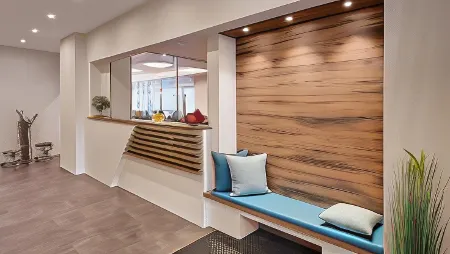 Amper Art Hotel Отели в г. Веслинг