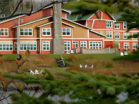 Cove Point Lodge
