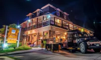 Main and Mountain Hotels in Ludlow