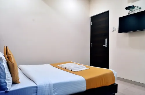 The Best Hotel Mumbai - 2-Star