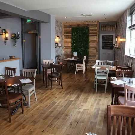 The Moseley Arms Отели рядом с достопримечательностью «Конференц-центр "Миллениум-Пойнт"»