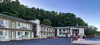 Quality Inn Clinton North Hotels in Fairfield Bay