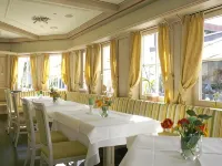 Hotel Speeter Hotels in Großkarlbach